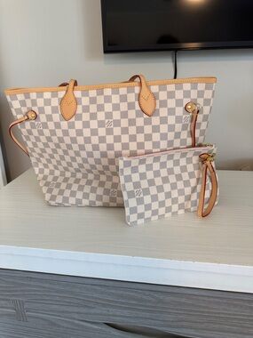 Designer-inspired Cream Checkered Tote with Matching Pouch size large